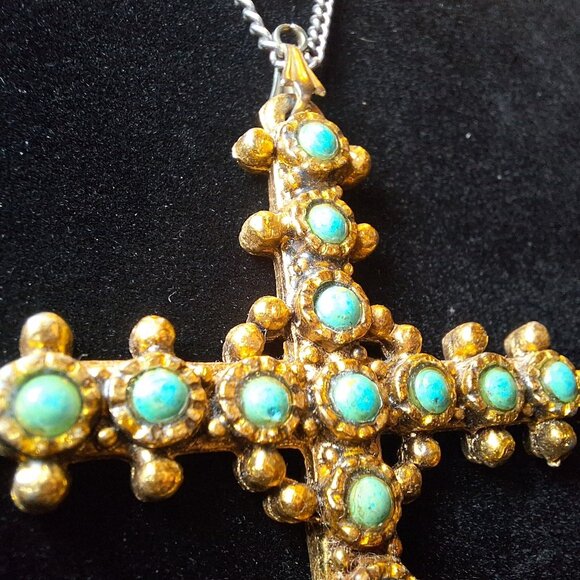 Cross Pendant Necklace Turquoise Silver Toned Chain 2.5 Inch Focal Point - Picture 4 of 4